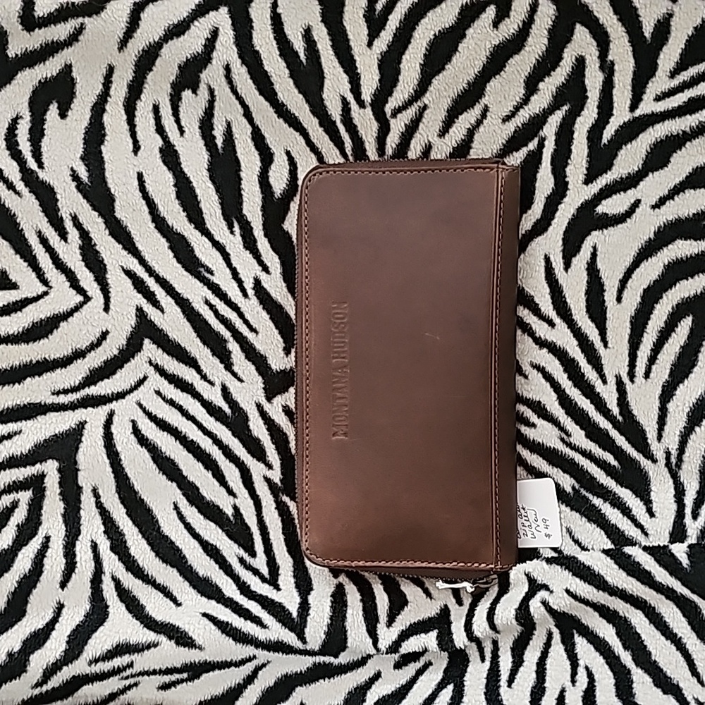 Montana Hudson zip around heavy duty leather wallet NWOT